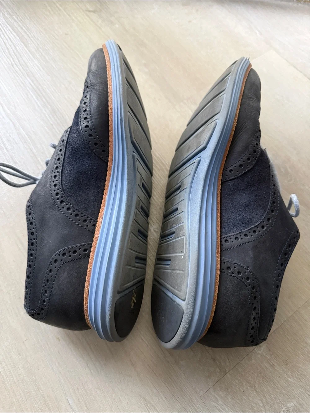 Cole Haan men's Wingtip Derby Shoes - Classic Brogue Style size 8.5